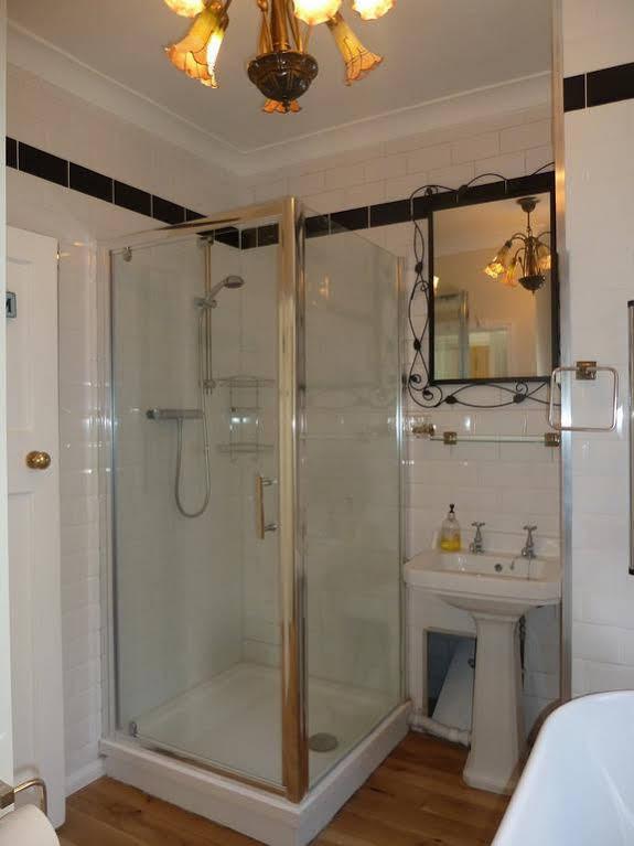 מארגייט Beachview Guest House Accommodations מראה חיצוני תמונה